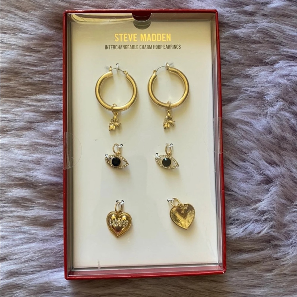 Steve Madden Charm hoop earrings NWT
